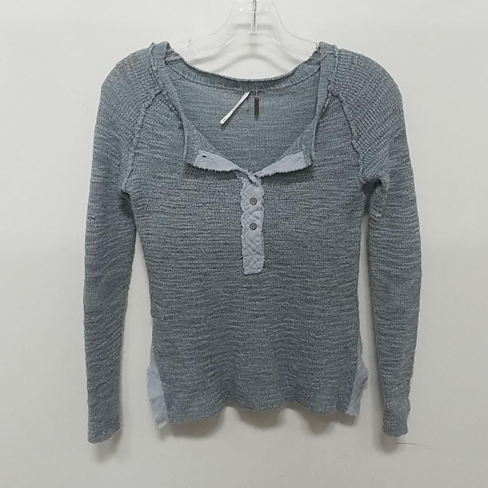 *MOVING*SALE* beautiful Free people sweater